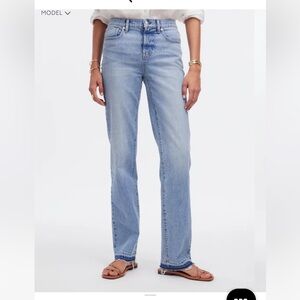 Madewell Women’s Mid Rise 90’s Straight Jean Size 25 in Barbosa Wash